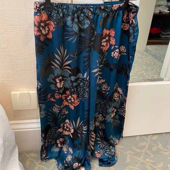 Midnight silk pajama set - Picture 3 of 9